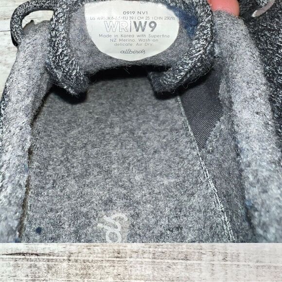 Allbirds Natural Grey Wool Runners Running Shoes Size 9 - Picture 8 of 9